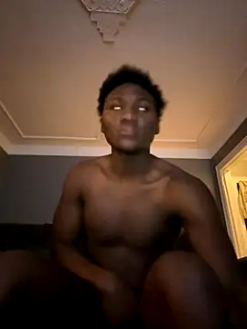 Snapshot of Festivitiesking1 chatting on October 13, 10:04 am Festivitiesking1 online show from October 13, 10:04 am