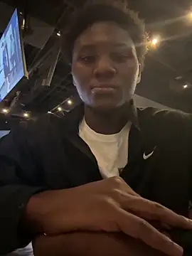 Snapshot of Festivitiesking1 chatting on October 26, 2:28 am Festivitiesking1 online show from October 26, 2:28 am