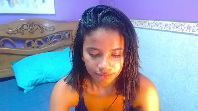 Snapshot of Angelica_Blue chatting on February 21, 4:46 am Angelica Blue online show from February 21, 4:46 am