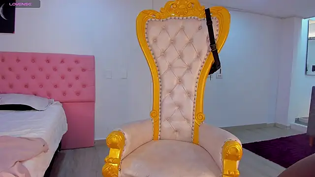 Snapshot of Latrellx7 chatting on January 5, 12:42 pm Latrellx7 online show from January 5, 12:42 pm