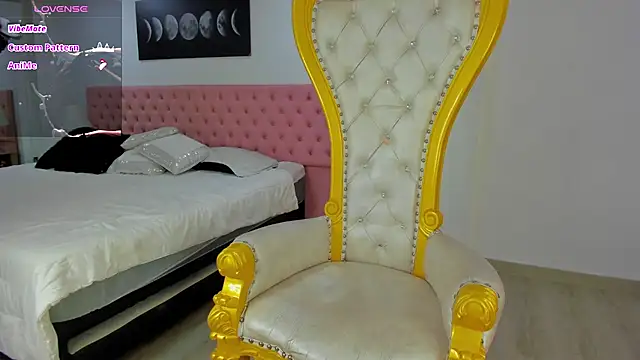 Snapshot of Latrellx7 chatting on January 6, 12:24 pm Latrellx7 online show from January 6, 12:24 pm