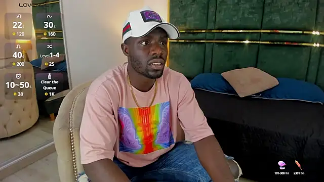 Snapshot of Latrellx7 chatting on February 4, 12:00 pm Latrellx7 online show from February 4, 12:00 pm