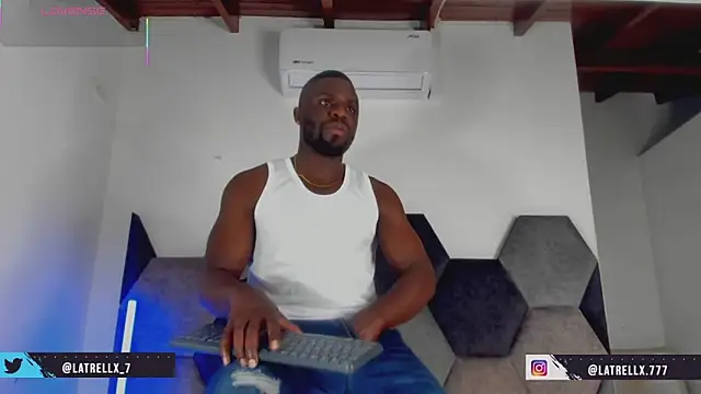 Latrellx7 online show from June 21, 3:42 am