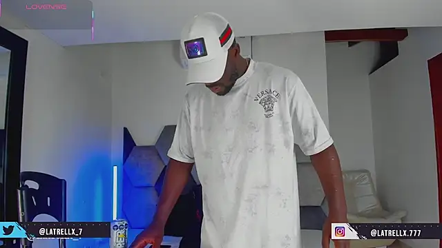 Latrellx7 online show from June 30, 3:40 am