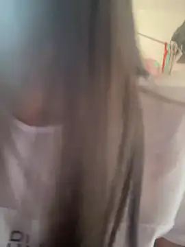 julyana  online show from December 18, 6:46 pm