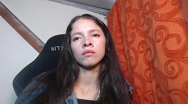 Snapshot of sweetdam12 chatting on January 30, 8:21 pm sweetdam12 online show from January 30, 8:21 pm