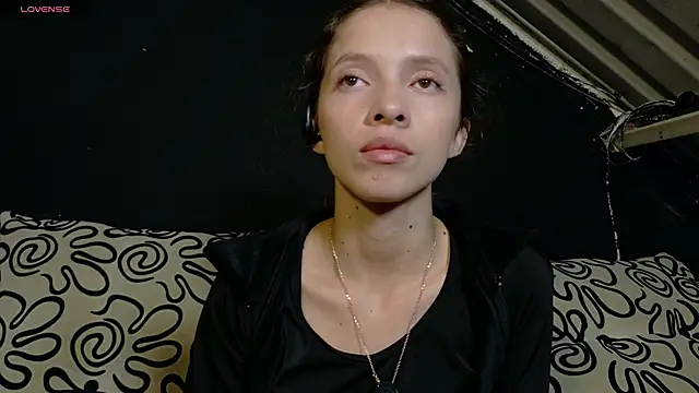 Snapshot of sweetdam12 chatting on October 27, 8:35 pm sweetdam12 online show from October 27, 8:35 pm