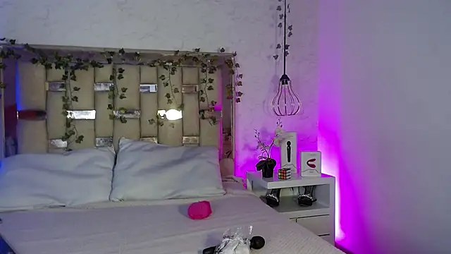 Snapshot of GigiVolkova chatting on November 27, 3:52 am GigiVolkova online show from November 27, 3:52 am