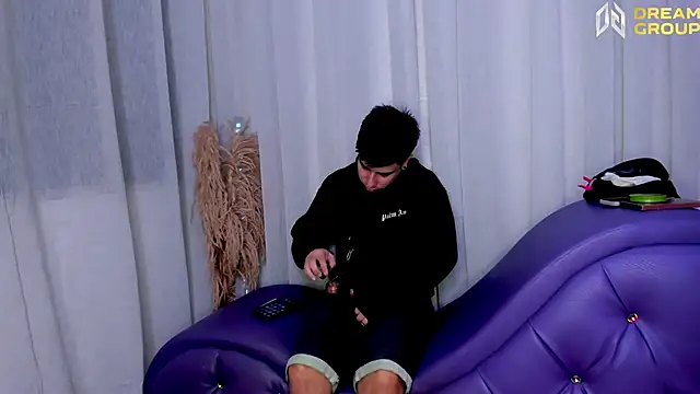 Snapshot of Yourslust_ chatting on October 26, 7:31 pm Yourslust online show from October 26, 7:31 pm