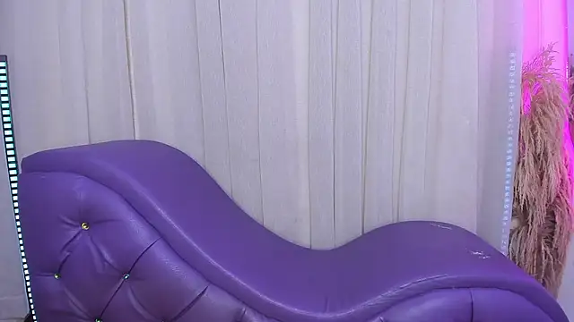 Yourslust  online show from February 5, 12:43 pm