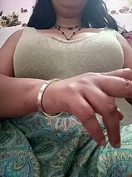 cute-mahek online show from April 2, 6:38 pm