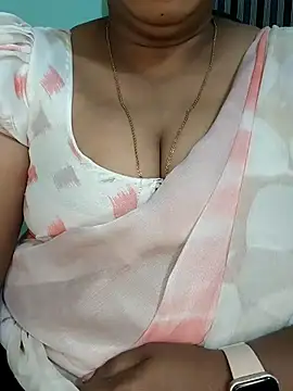 Snapshot of Indiandolly23 chatting on March 16, 2:21 pm Indiandolly23 online show from March 16, 2:21 pm