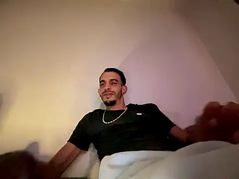 Rebeu313 online show from September 26, 5:11 am