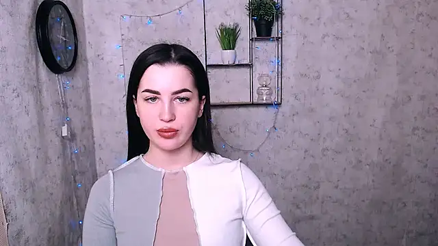 Snapshot of DivaKaily_ chatting on December 8, 5:50 am DivaKaily  online show from December 8, 5:50 am