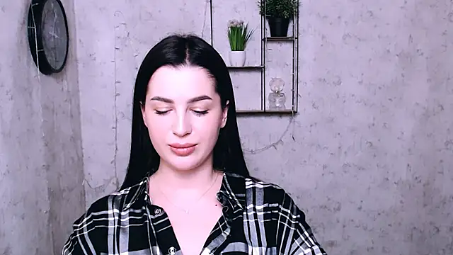 Snapshot of DivaKaily_ chatting on January 16, 6:56 am DivaKaily  online show from January 16, 6:56 am