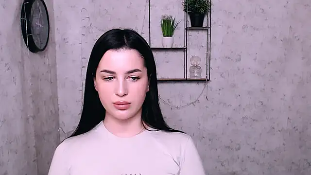 Snapshot of DivaKaily_ chatting on January 17, 8:24 am DivaKaily  online show from January 17, 8:24 am