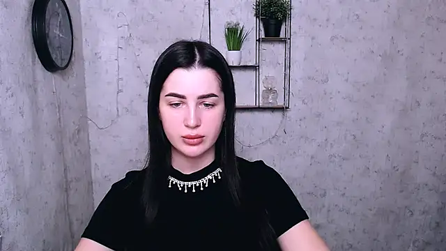 Snapshot of DivaKaily_ chatting on February 1, 6:10 am DivaKaily  online show from February 1, 6:10 am