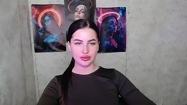 Snapshot of DivaKaily_ chatting on October 14, 8:09 pm DivaKaily  online show from October 14, 8:09 pm