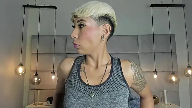 MiaMorgan  online show from January 18, 4:10 pm