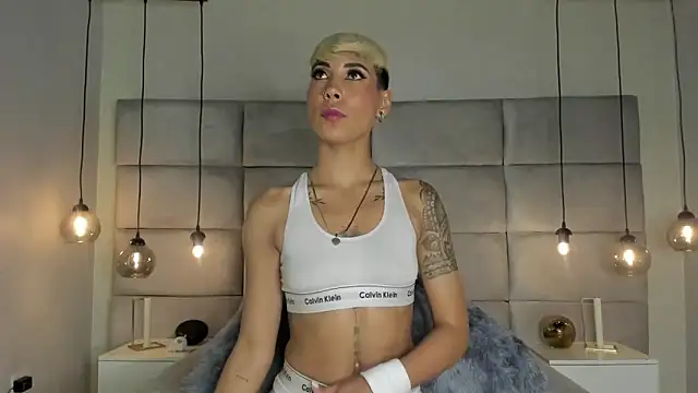 MiaMorgan  online show from January 18, 7:26 pm