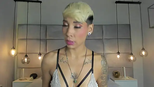 MiaMorgan  online show from January 30, 12:06 pm