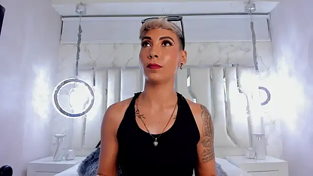 MiaMorgan  online show from March 8, 4:06 pm