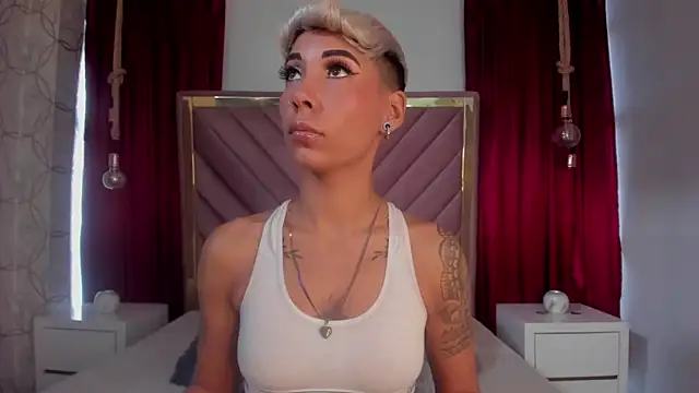 MiaMorgan  online show from March 21, 1:34 pm