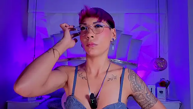 MiaMorgan  online show from September 15, 4:01 am