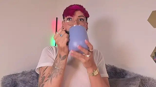 MiaMorgan  online show from November 25, 1:44 pm