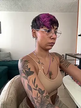 Snapshot of MiaMorgan_ chatting on June 10, 2:49 pm MiaMorgan online show from June 10, 2:49 pm
