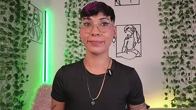 Snapshot of MiaMorgan_ chatting on July 23, 2:59 pm MiaMorgan online show from July 23, 2:59 pm