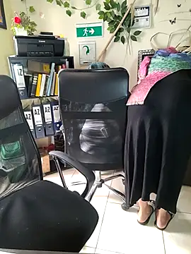 Snapshot of NAJWA-ARAB chatting on February 21, 5:20 pm NAJWA-ARAB online show from February 21, 5:20 pm