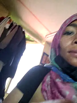 Snapshot of NAJWA-ARAB chatting on March 18, 2:15 pm NAJWA-ARAB online show from March 18, 2:15 pm