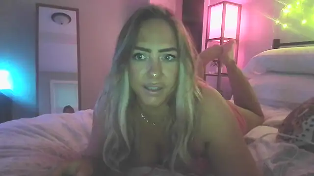 sunshinekisses online show from March 20, 11:49 am