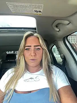 sunshinekisses online show from March 12, 4:24 pm