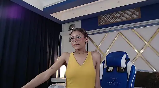 Perla prg online show from March 5, 4:57 pm