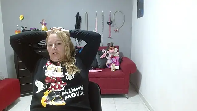 emperabigbootybigass online show from February 10, 12:18 pm