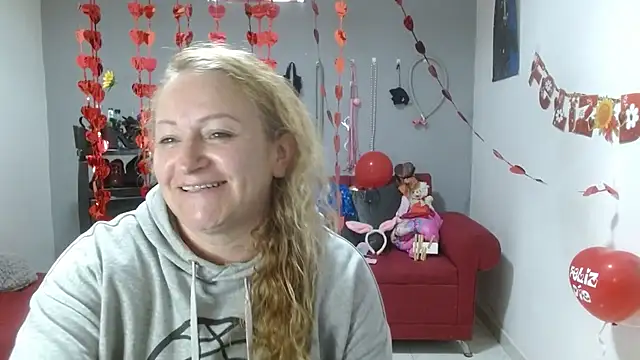 emperabigbootybigass online show from February 17, 12:27 pm