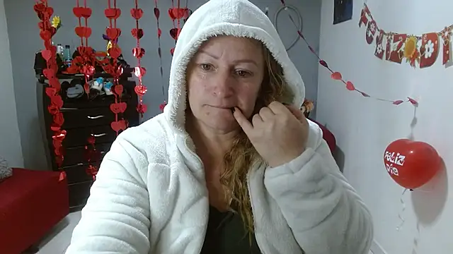 emperabigbootybigass online show from February 19, 12:11 pm