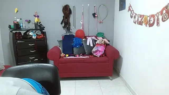 emperabigbootybigass online show from March 1, 12:23 pm