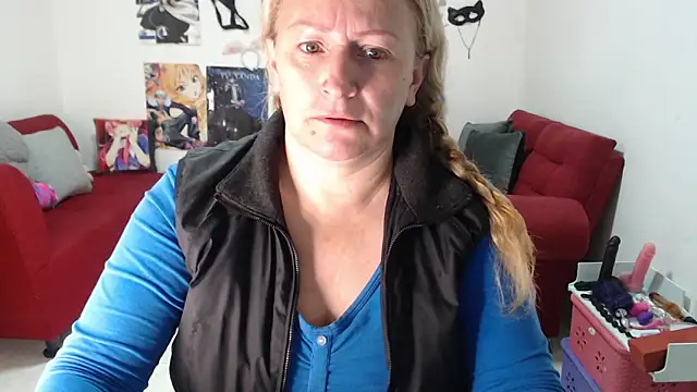 emperabigbootybigass online show from October 8, 12:14 pm