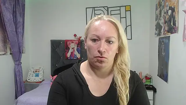 Snapshot of emperabigbootybigass chatting on June 11, 12:36 pm emperabigbootybigass online show from June 11, 12:36 pm
