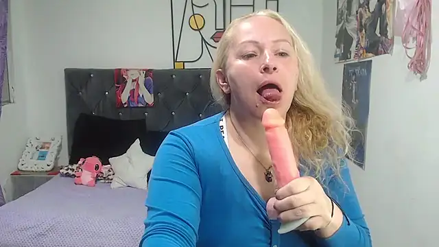 emperabigbootybigass online show from July 6, 12:24 pm
