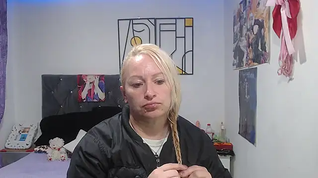 emperabigbootybigass online show from July 9, 12:20 pm