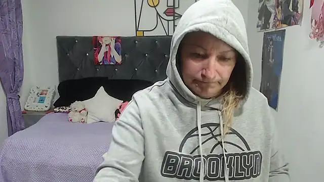 emperabigbootybigass online show from July 14, 12:22 pm