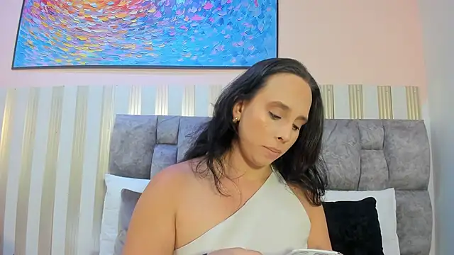 nova lane online show from May 9, 8:25 pm