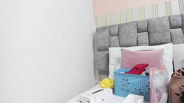 Snapshot of nova_lane chatting on May 25, 8:04 pm nova lane online show from May 25, 8:04 pm