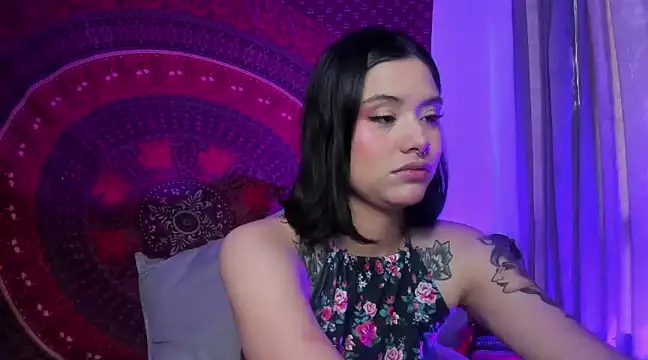 Snapshot of _Valkyrie chatting on March 3, 7:28 pm Valkyrie online show from March 3, 7:28 pm