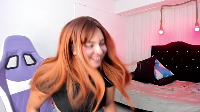 Snapshot of miku_katsuragi chatting on October 25, 4:20 am miku katsuragi online show from October 25, 4:20 am