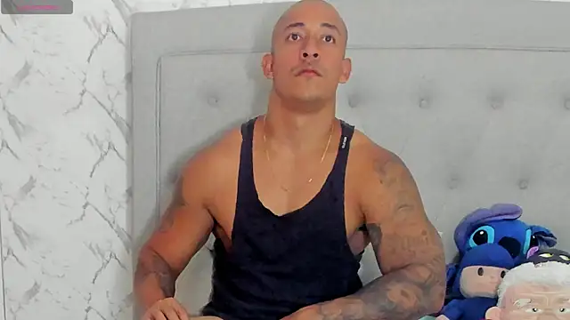 Snapshot of luigiferrara chatting on July 7, 9:30 pm luigiferrara online show from July 7, 9:30 pm